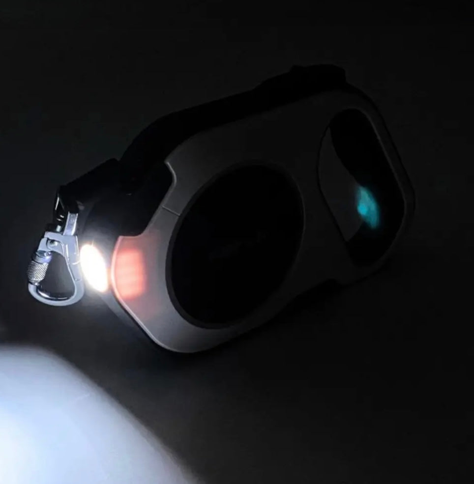 LED Retractable Dog Leash W/Flashlight