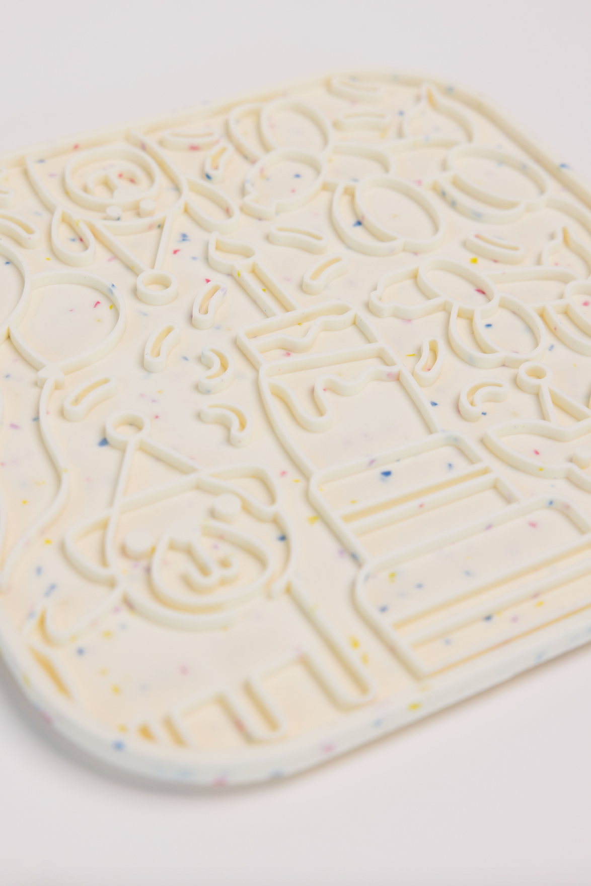 The Modern Dog Co. - It's a Birthday Pawty Lick Mat